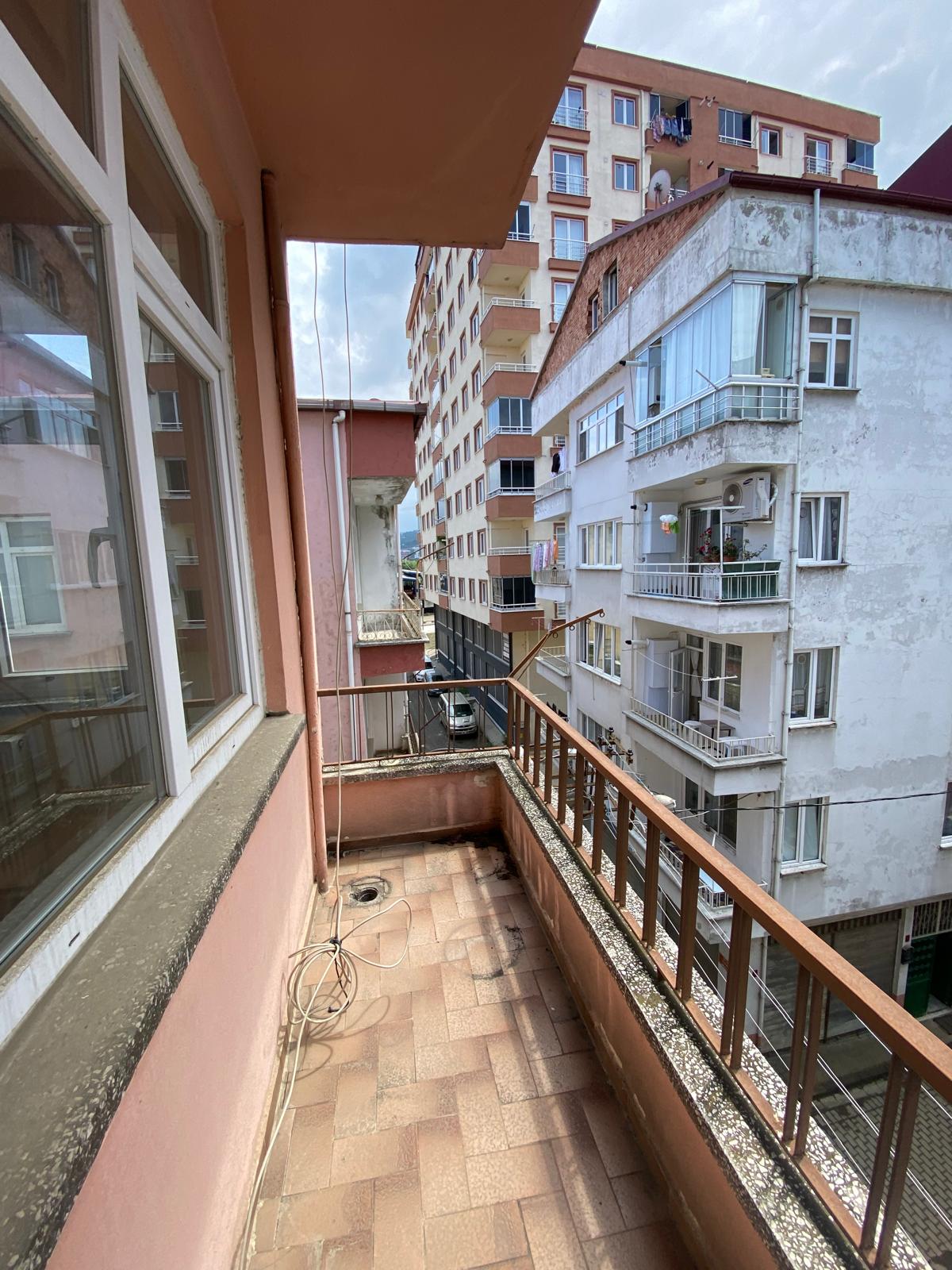 MABEL GAYRİMENKUL/ BEŞİKDÜZÜ/ ÇARŞI İÇİ 2+1 SATILIK DAİRE